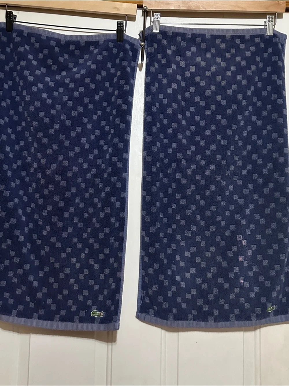 Lacoste Croc Logo Hand Towel Navy Mini Squares 16x30 Cotton Soft Bath Towels (2)